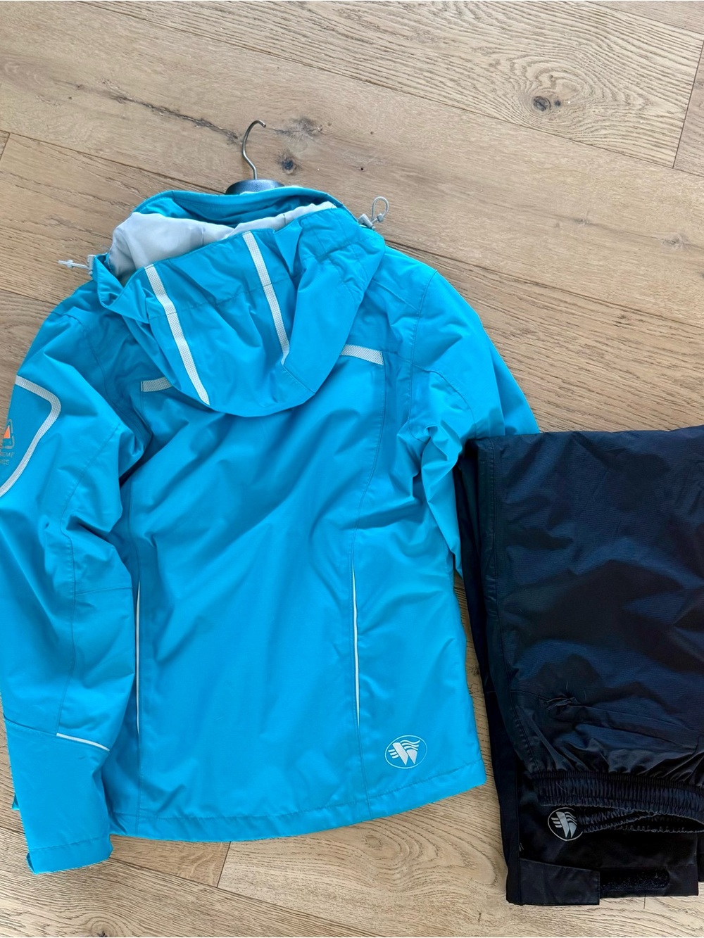 Wetskins 2 Piece Rain Jacket & Pants Blue Black Women’s Small